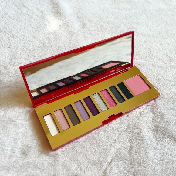 Estee Lauder Other - Estee Lauder Pure Color Envy
Sculpting EyeShadew & Cheek Palette -
GLAM NEW